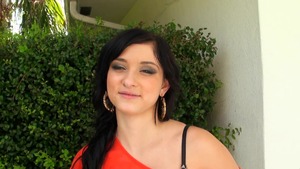 8thStreetLatinas - Mandy Sky is really booty brunette