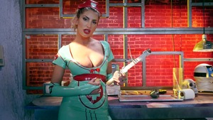 Hot & Mean: August Ames in a dress twerking in HD