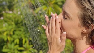 TeensLikeItBig.com: Bald Charlee Monroe pussy fucking