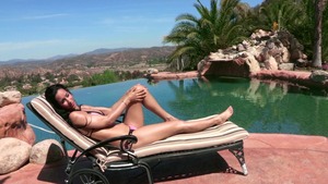 Hot and Mean: Isis Love with Blake Rose fingering