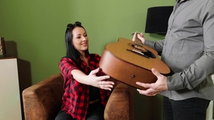 MikesApartment - Choky Ice next to bald blonde Carolina Vogue