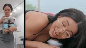 LookAtHerNow - Asian Aaliyah Hadid is so muscle amateur