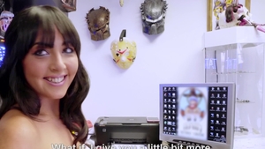 Public Pickups - European Alba DeSilva pussy licking outdoors