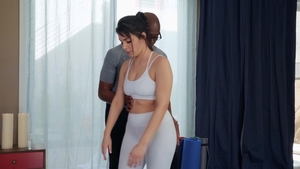 Brazzers Exxtra - Italian Valentina Nappi cumshot