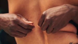 Mariska X: Latina stretching in the pool