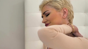 Cum4K: Skye Blue massage porno