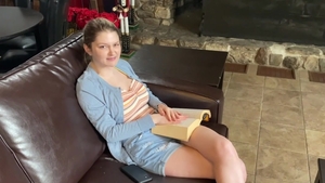 TopWebModels: Holidays Get Hot In My Apartment