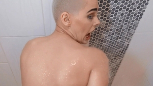 PublicPickups: Erotic Paris Amour sucking cock