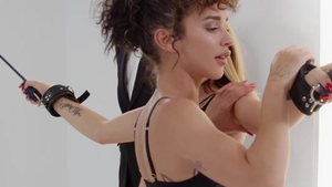 LetsDoeIt - Geishakyd is a hottest friend