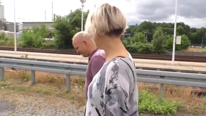 AmateurEuro: Amateur Amelie cumshot