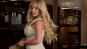 MILFY - Savannah Bond together with Alex Jones facesitting