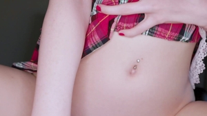 Top Web Models: Scarlet Skies is a ginger teen