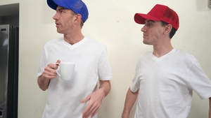 Brazzers: British Beauty Louise's Messy Threesome