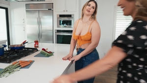 Brazzers: Richelle Cooks up a Storm with Van Wylde